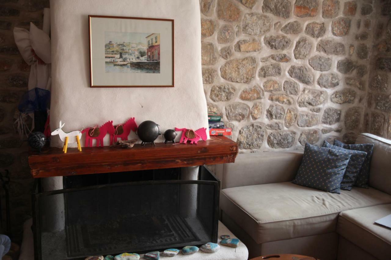 Alkioni Stone House Villa Hydra  Luaran gambar