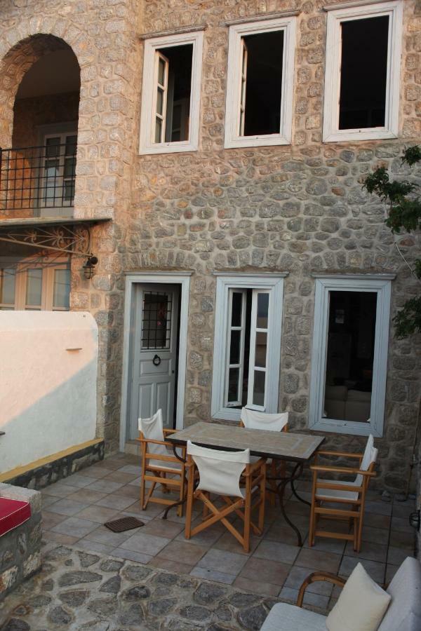 Alkioni Stone House Villa Hydra  Luaran gambar