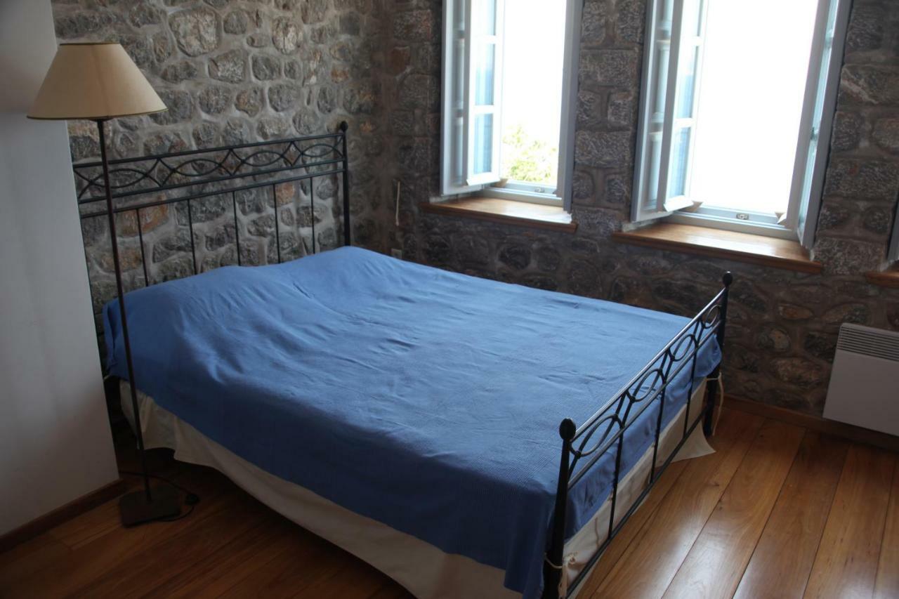 Alkioni Stone House Villa Hydra  Luaran gambar